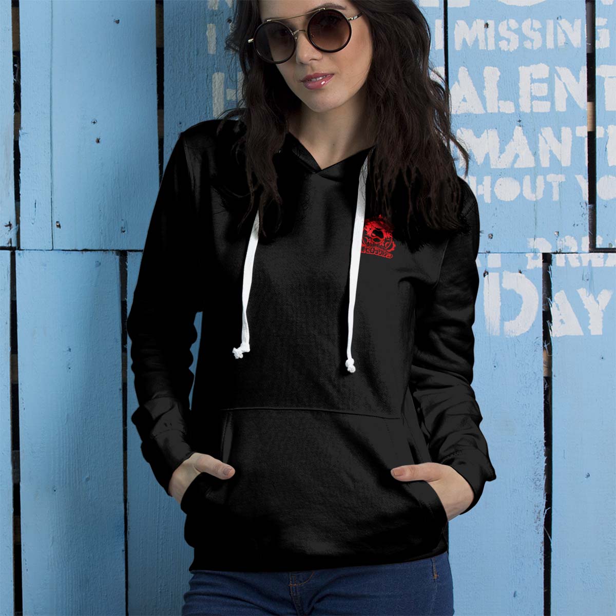 PulloverHoodieIEijiroPanel-femalemodel1 PulloverHoodieIEijiroPanel femalemodel1 - Gear Anime